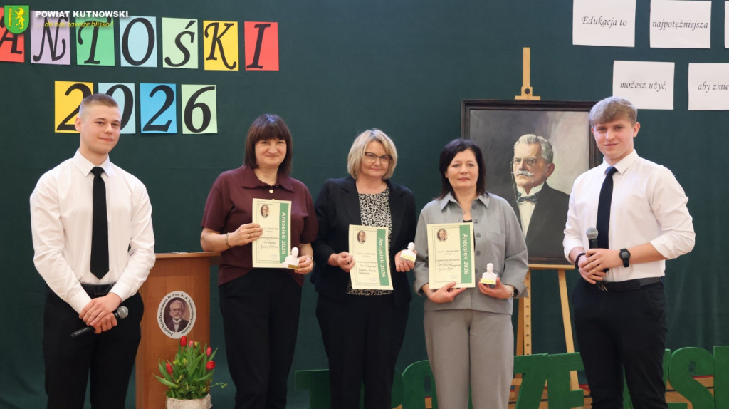 Gala i konkurs wiedzy. Uroczystości w ZSZ nr 2