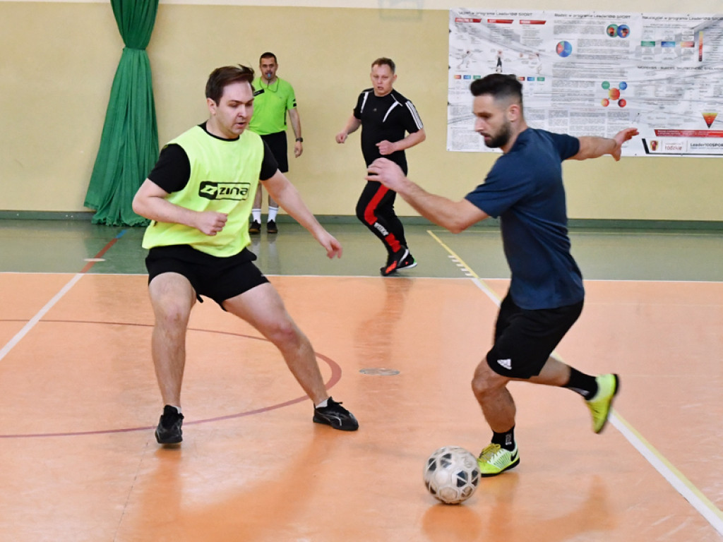 Turniej halowy w Piątku rozstrzygnięty. Młoda krew ze złotem