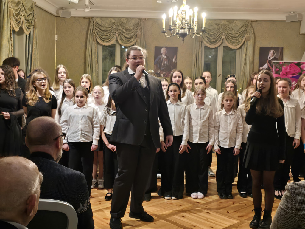 Muzyczna podróż w Pałacu Saskim: Sukces koncertu