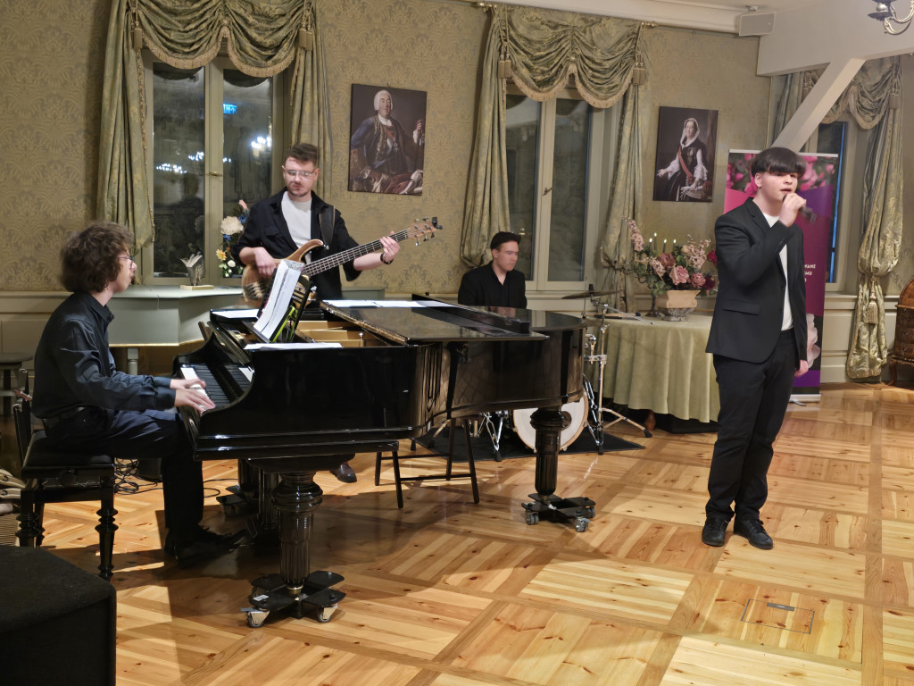 Muzyczna podróż w Pałacu Saskim: Sukces koncertu