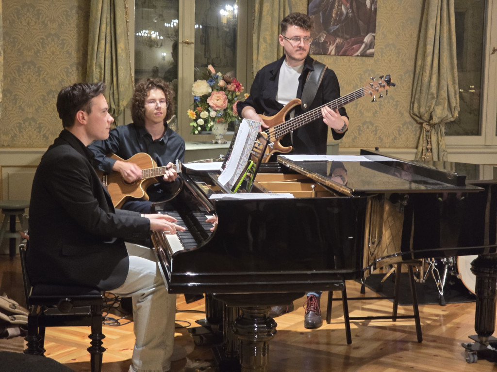 Muzyczna podróż w Pałacu Saskim: Sukces koncertu