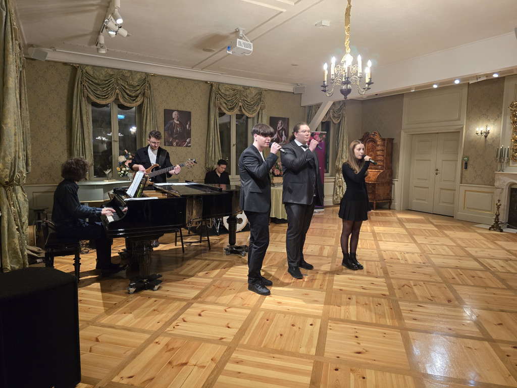 Muzyczna podróż w Pałacu Saskim: Sukces koncertu