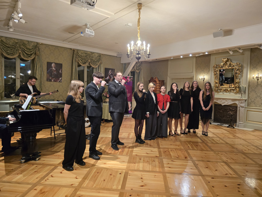 Muzyczna podróż w Pałacu Saskim: Sukces koncertu