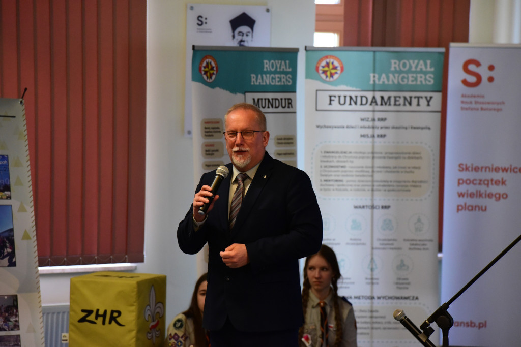 Kutnowskie szkoły przyjazne harcerstwu