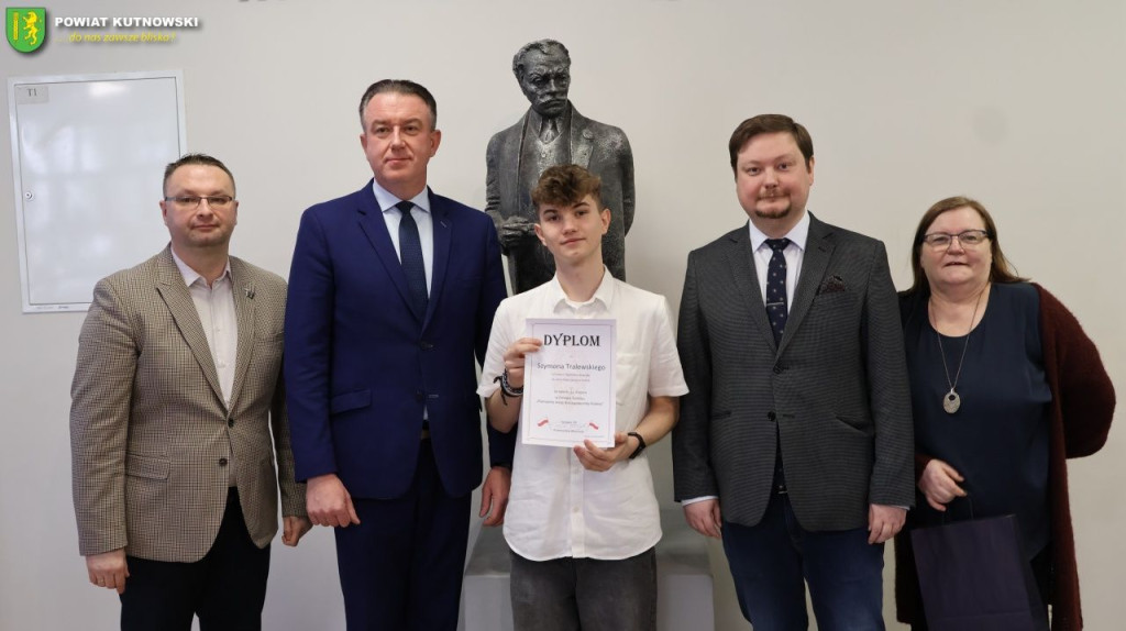 „Poznajemy Senat RP”. Uczniowie z Kutna w ogólnopolskim turnieju