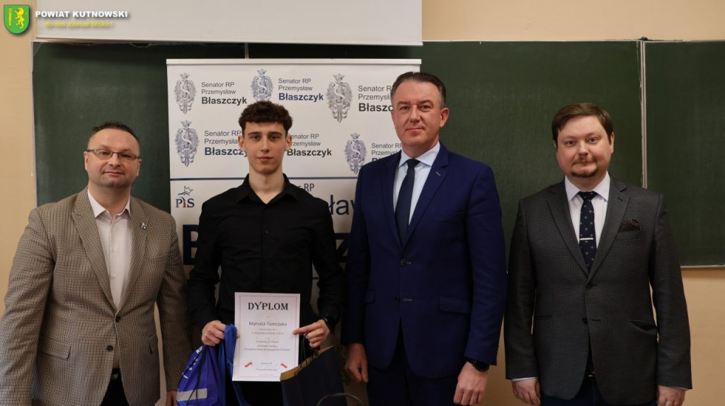 „Poznajemy Senat RP”. Uczniowie z Kutna w ogólnopolskim turnieju