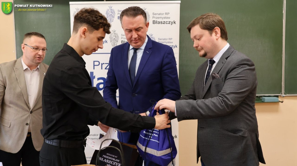 „Poznajemy Senat RP”. Uczniowie z Kutna w ogólnopolskim turnieju