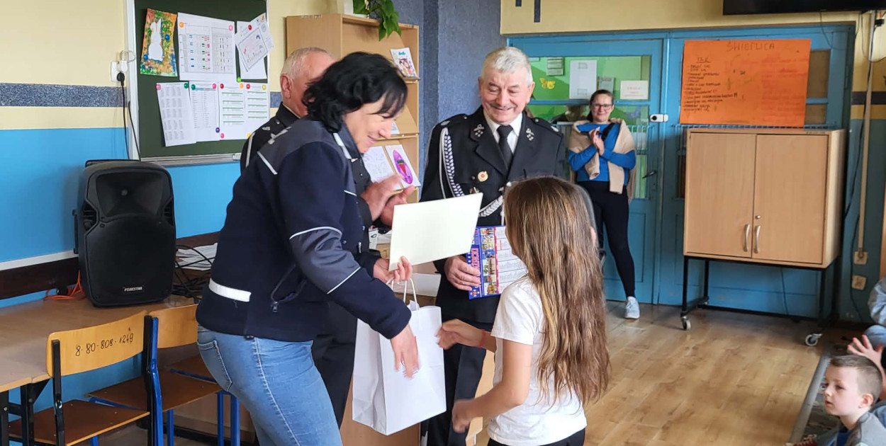 Wiedza pożarnicza na medal. Finał w Dąbrowicach
