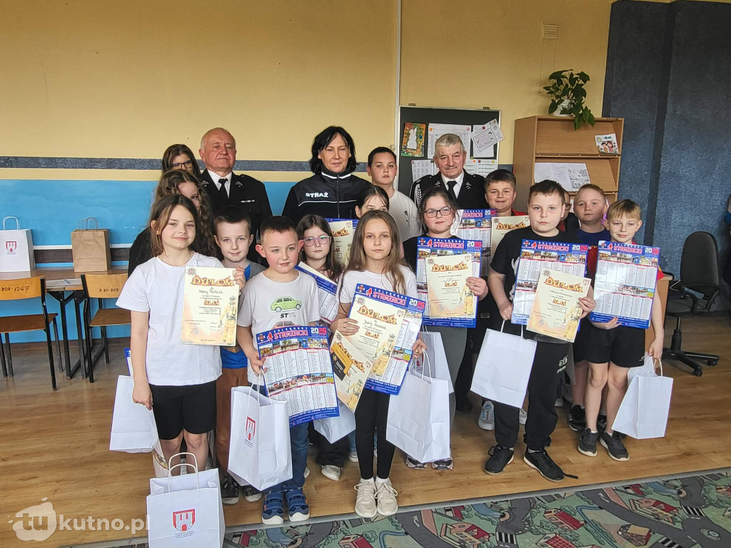 Wiedza pożarnicza na medal. Finał w Dąbrowicach