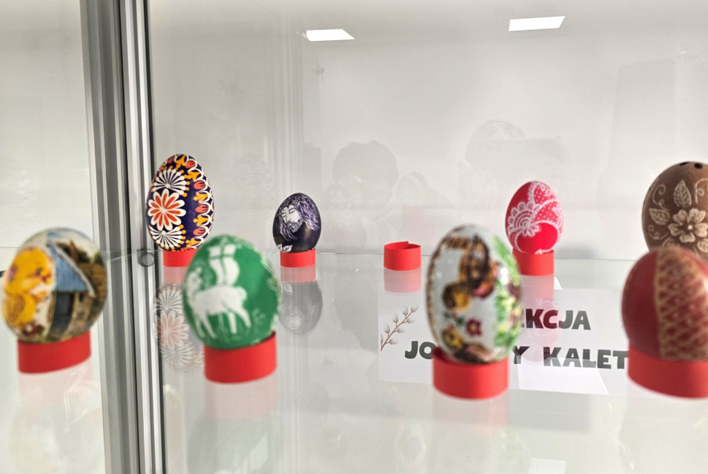 Kurze, strusie i z kamienia: historie wielkanocnych pisanek z Łódzkiego