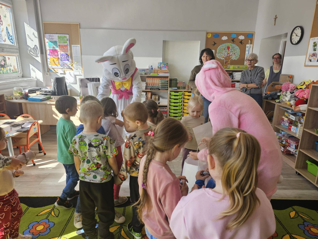 Wyjątkowy gość w Dąbrowicach. Świąteczna atrakcja dla dzieci
