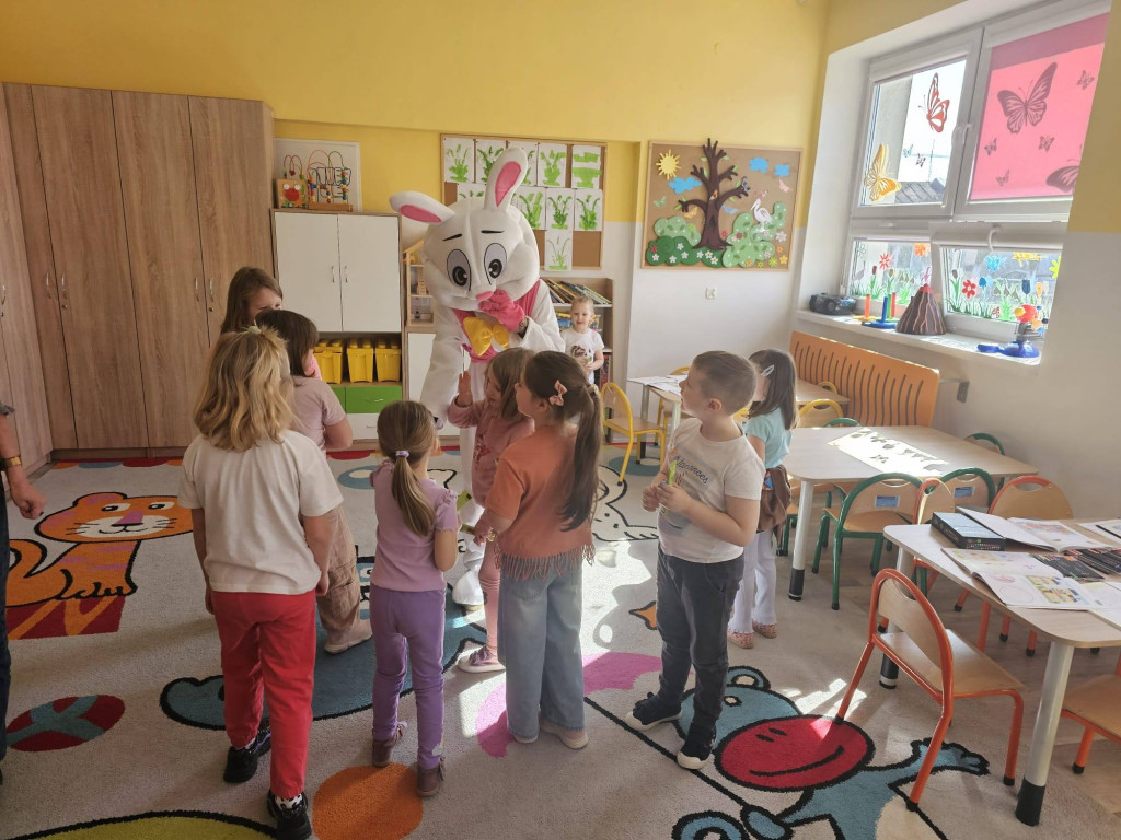 Wyjątkowy gość w Dąbrowicach. Świąteczna atrakcja dla dzieci