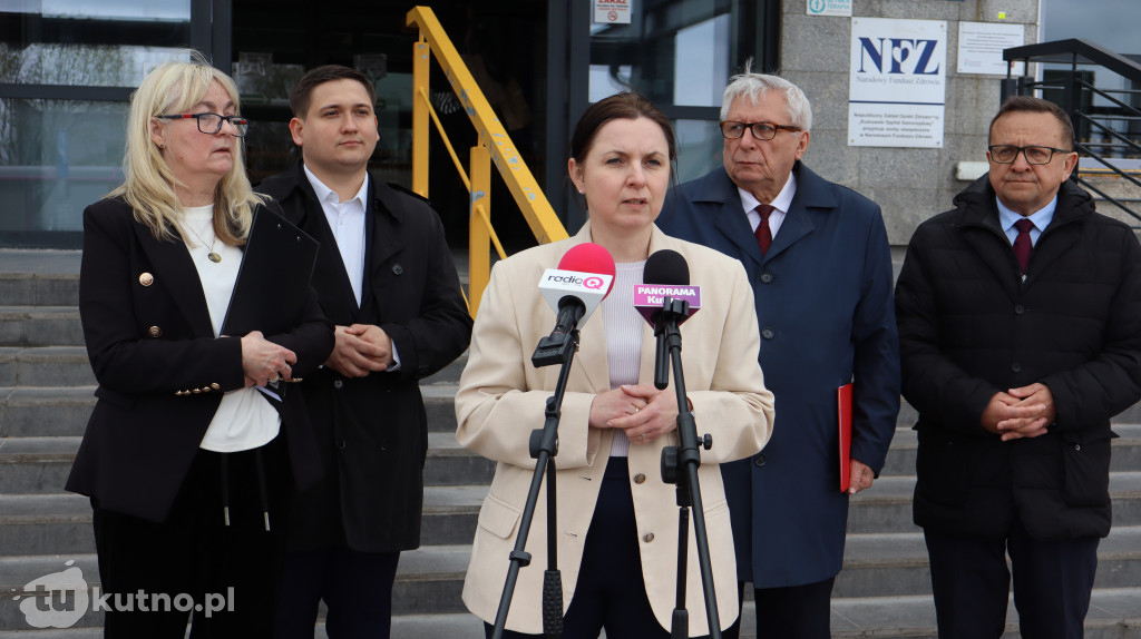 Parlamentarzyści ostrzegają przed paraliżem kutnowskiego szpitala