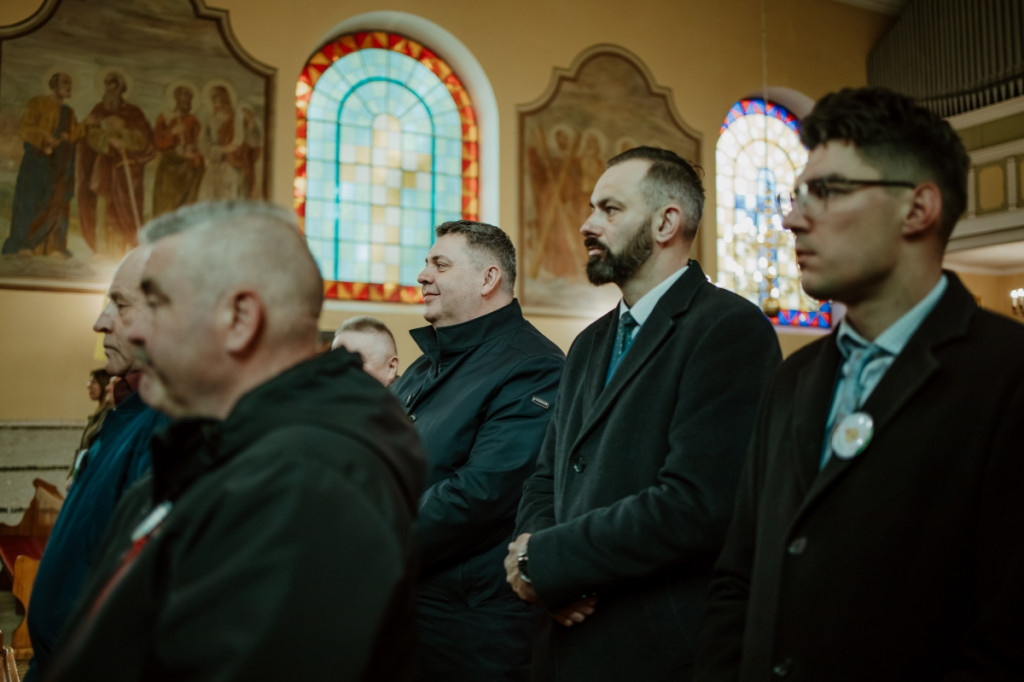 Grabów znów zagrał w palanta: tradycja, sport i wspólna zabawa