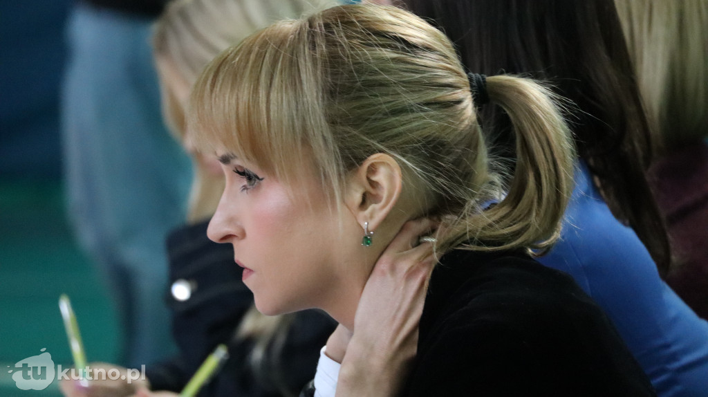 Młodzi artyści na scenie w Gołębiewku