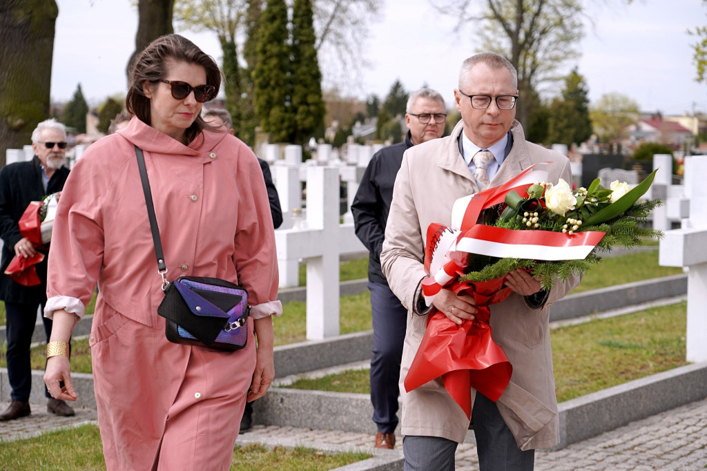 Kutnianie upamiętnili 86. rocznicę Zbrodni Katyńskiej