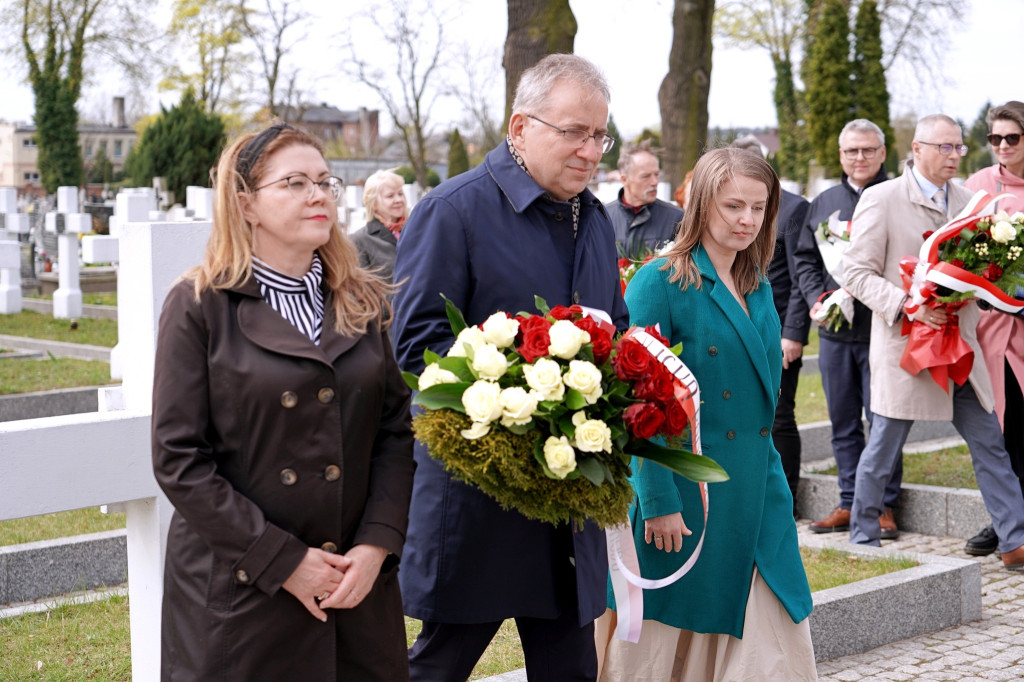 Kutnianie upamiętnili 86. rocznicę Zbrodni Katyńskiej