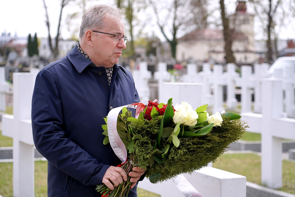 Kutnianie upamiętnili 86. rocznicę Zbrodni Katyńskiej