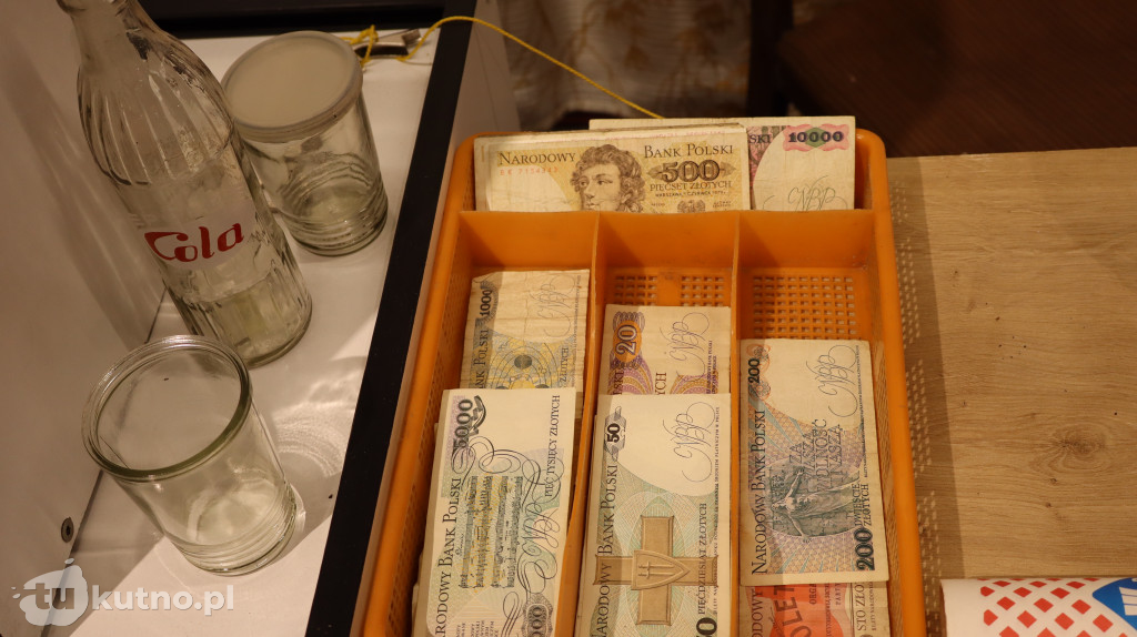 Powrót do PRL-u w Kutnie. Niezwykła wystawa w Pałacu Saskim