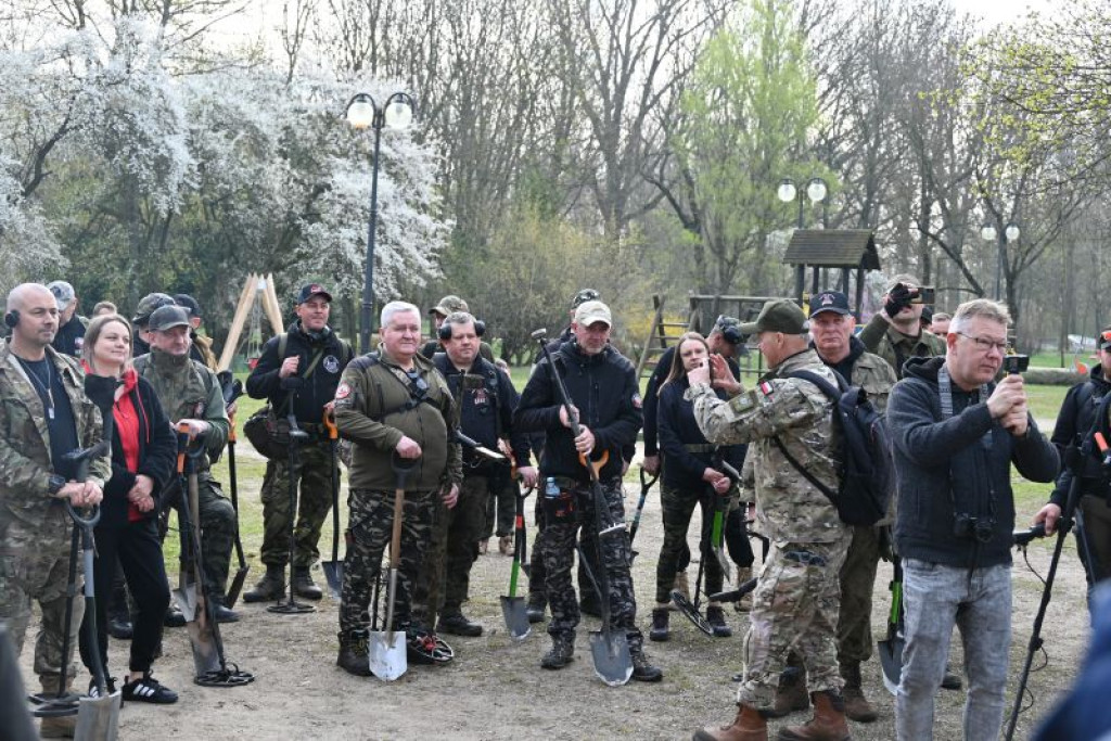 Poszukiwacze historii w akcji. Co odkryto w Łęczycy?