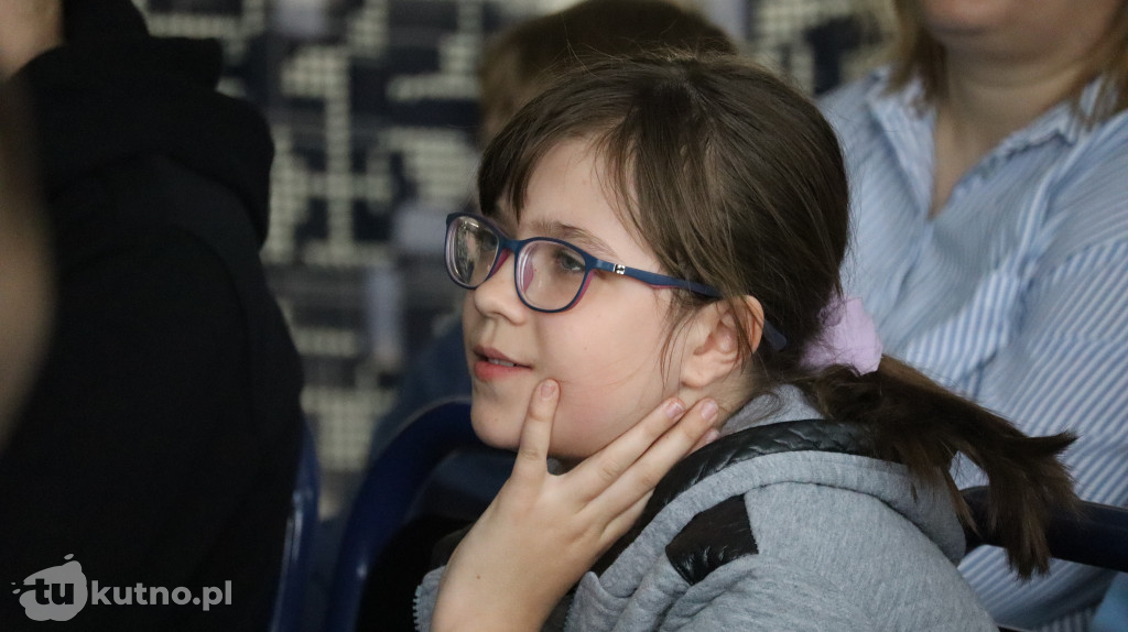 Remigiusz Rączka gotował z młodzieżą w Kutnie