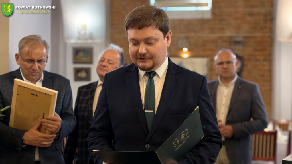 Medal i słowa uznania: zakończenie 20-letniej służby Pani Celiny Marciszewskiej