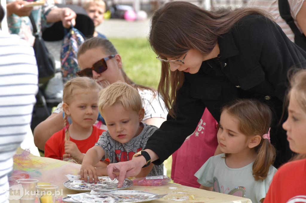 Dzień Dziecka i Bezpieczny Powiat w Dąbrowicach