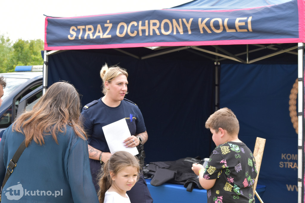 Dzień Dziecka i Bezpieczny Powiat w Dąbrowicach