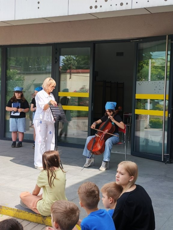 Piknik „Rodzinny zawrót głowy” w Centrum Seniora