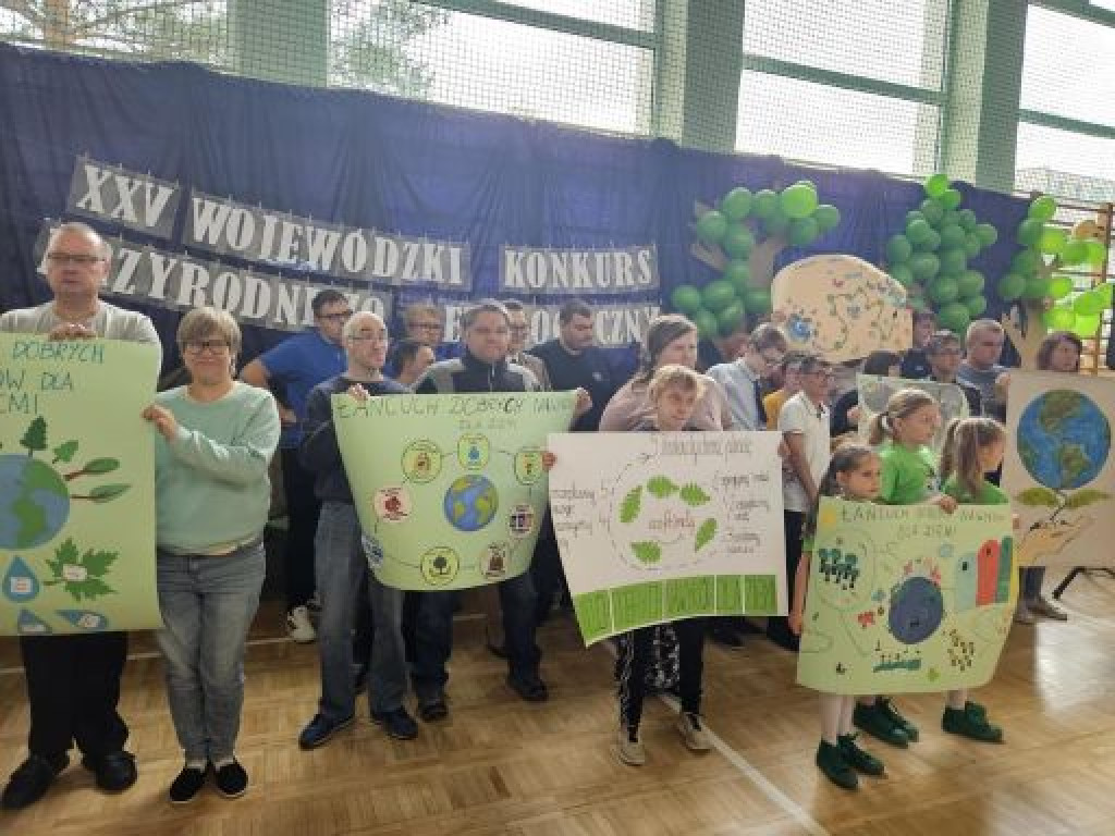Ekologiczna rywalizacja pełna pasji. Wojewódzki konkurs w SOSW nr 1 w Kutnie rozstrzygnięty