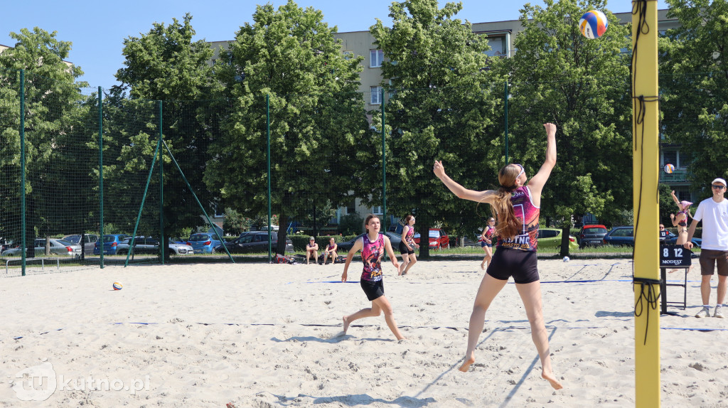 Projekt plaża - turniej siatkówki plażowej