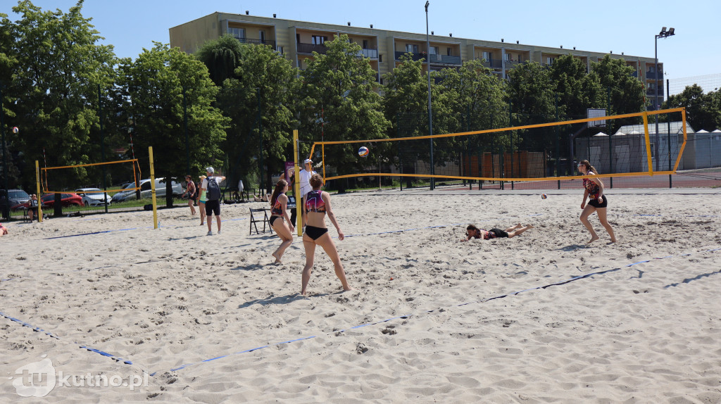 Projekt plaża - turniej siatkówki plażowej