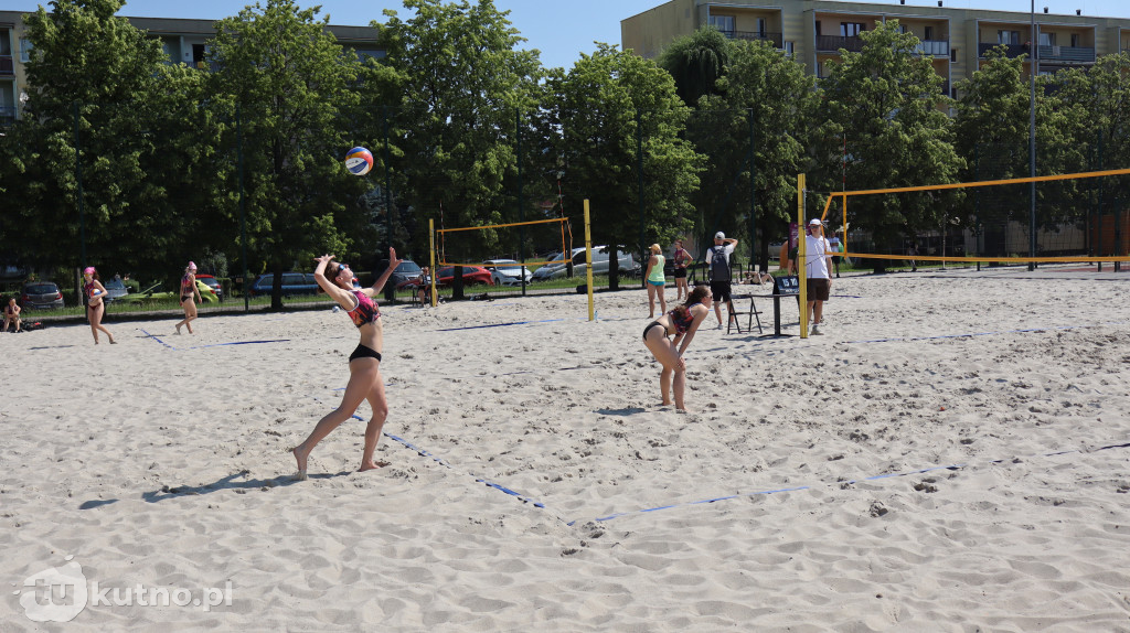 Projekt plaża - turniej siatkówki plażowej