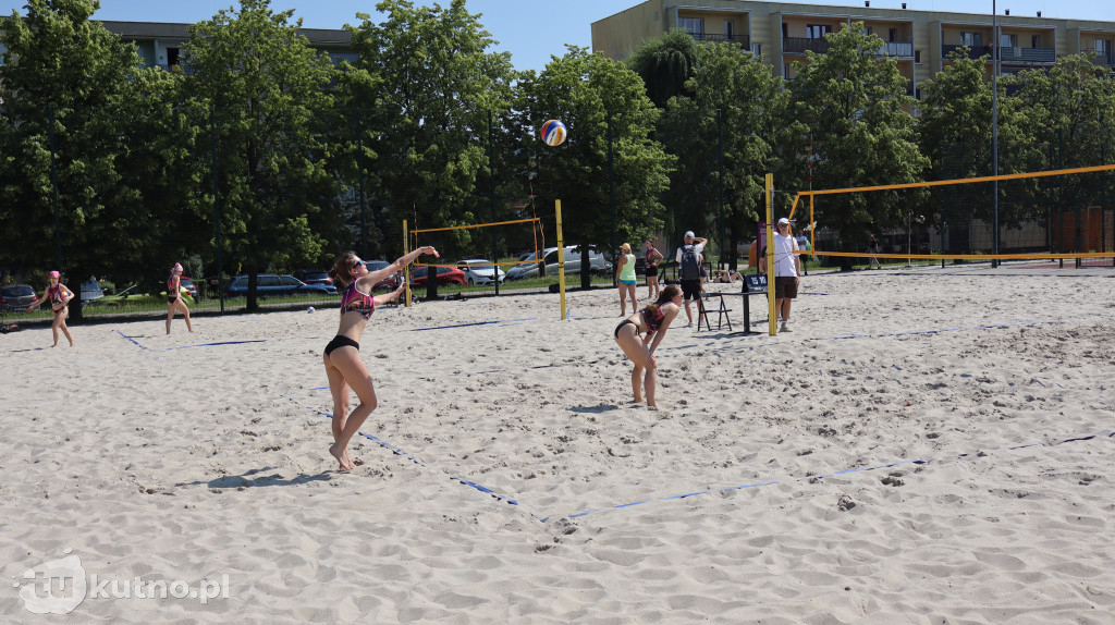 Projekt plaża - turniej siatkówki plażowej