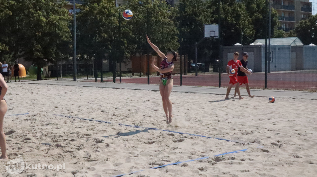 Projekt plaża - turniej siatkówki plażowej