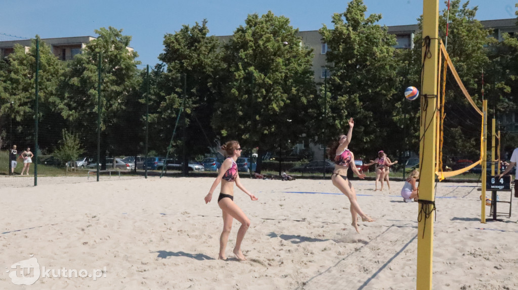 Projekt plaża - turniej siatkówki plażowej