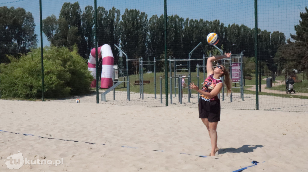 Projekt plaża - turniej siatkówki plażowej