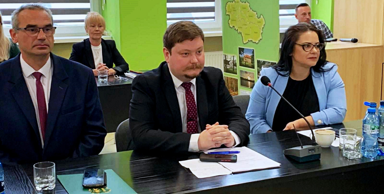 Daniel Kowalik wybrany starostą kutnowskim. Wicestarostą została Anna Konwerska