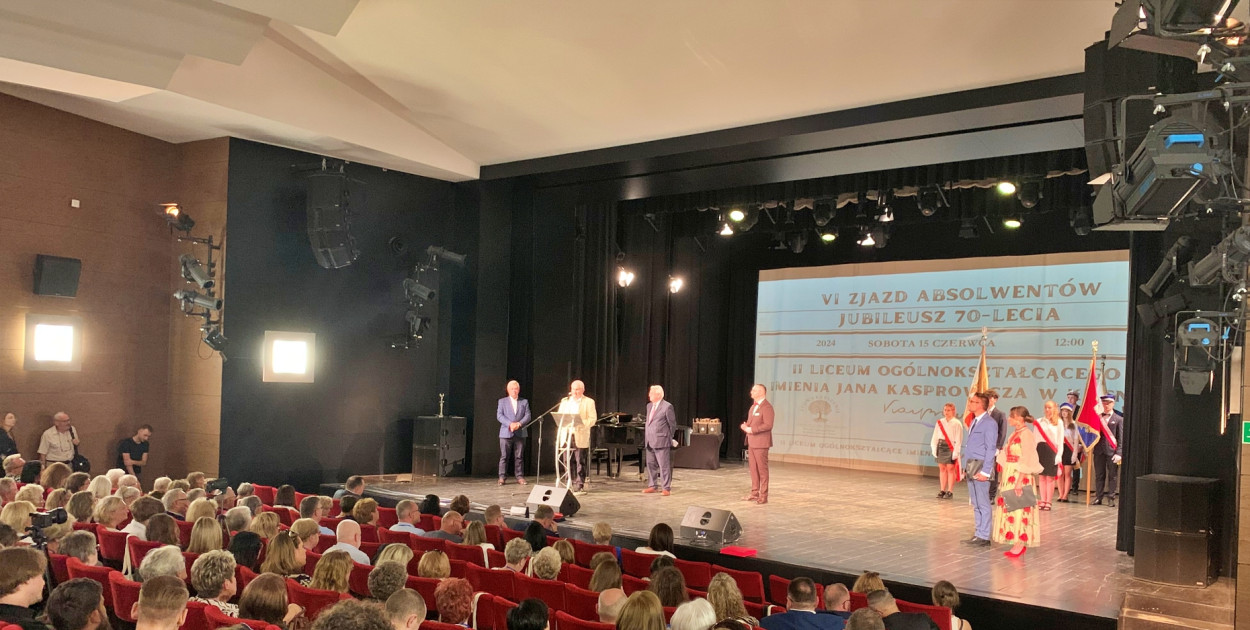 Absolwenci 'Kasprowicza' spotkali się na jubileuszowej gali