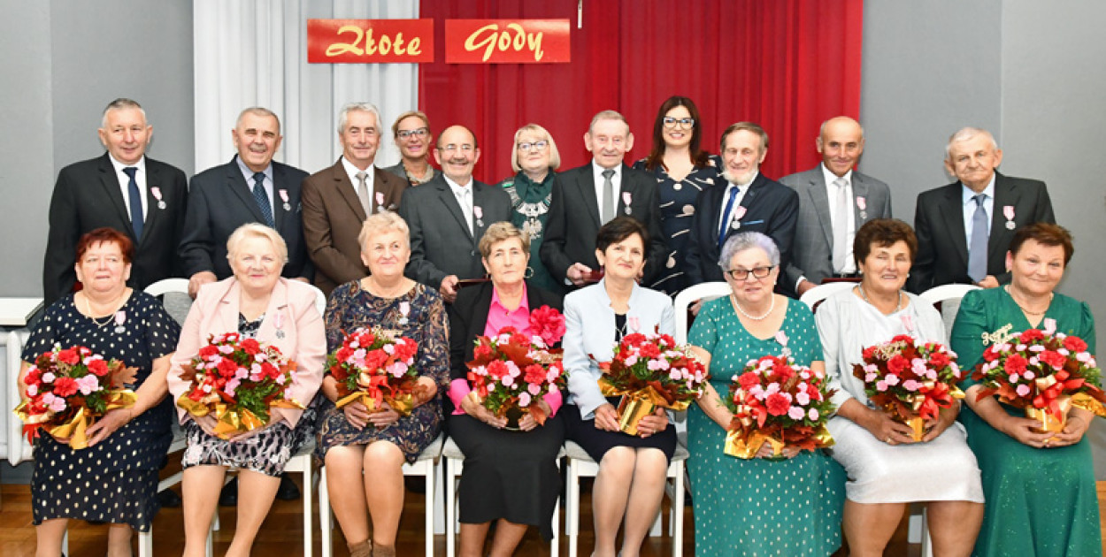 Osiem par uczciło "Złote Gody" w Urzędzie Miejskim w Piątku! [ZDJĘCIA]