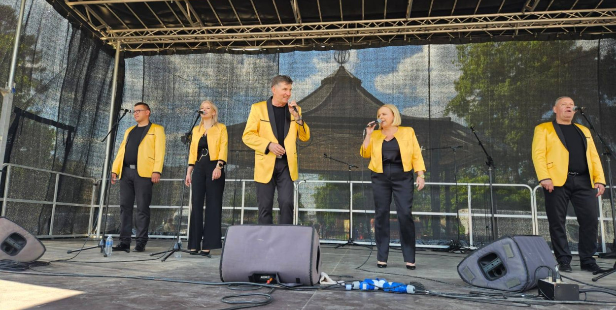 poglądowe, Bayer Full