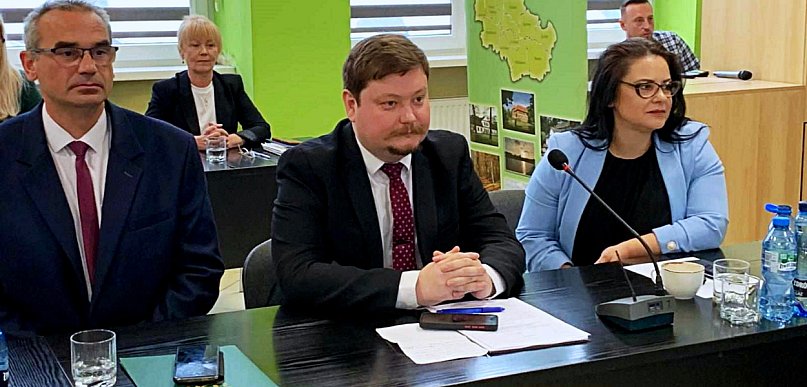 Daniel Kowalik wybrany starostą kutnowskim. Wicestarostą została Anna Konwerska