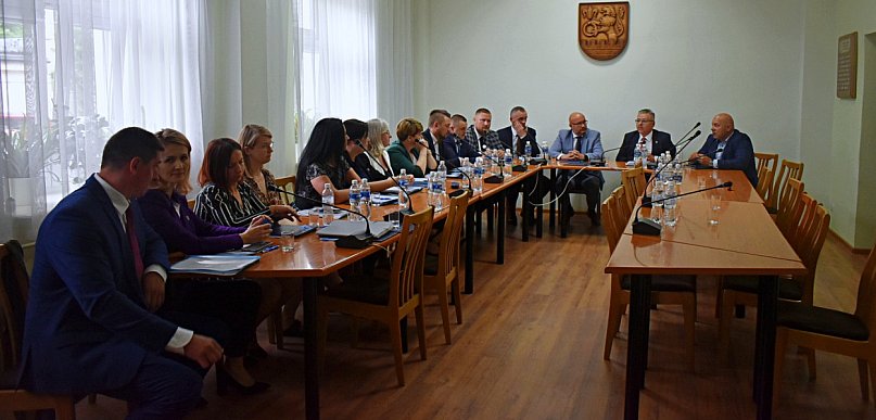 Radni Gminy Kutno nowej kadencji po I sesji. Jakie plany ma nowy wójt?