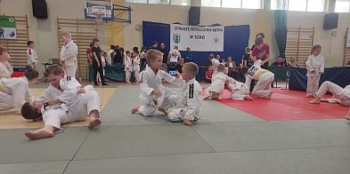 Worek medali młodych judoków z Kutna w XVI Otwartych Mistrzostwach Kutno w Judo-4315