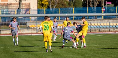 Kolejny mecz zakończony porażką - dramatyczna sytuacja KS Kutno trwa!-7831