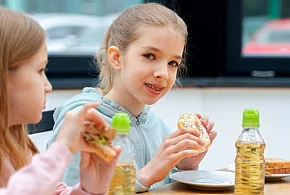 Dzieci już tego nie kupią w szkole? Rząd zapowiada zmiany-12269