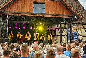 Barwny korowód, muzyka i lokalne smaki, a na scenie Bayer Full-13576