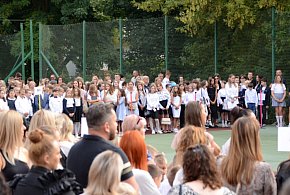 Nowy rok szkolny wystartował. Co się zmienia od 1 września?-13861
