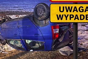 Prawie 3 promile, zakaz jazdy i dachowanie w rowie