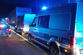 Wypadek na A1 pod Kutnem. Nie żyje jedna osoba